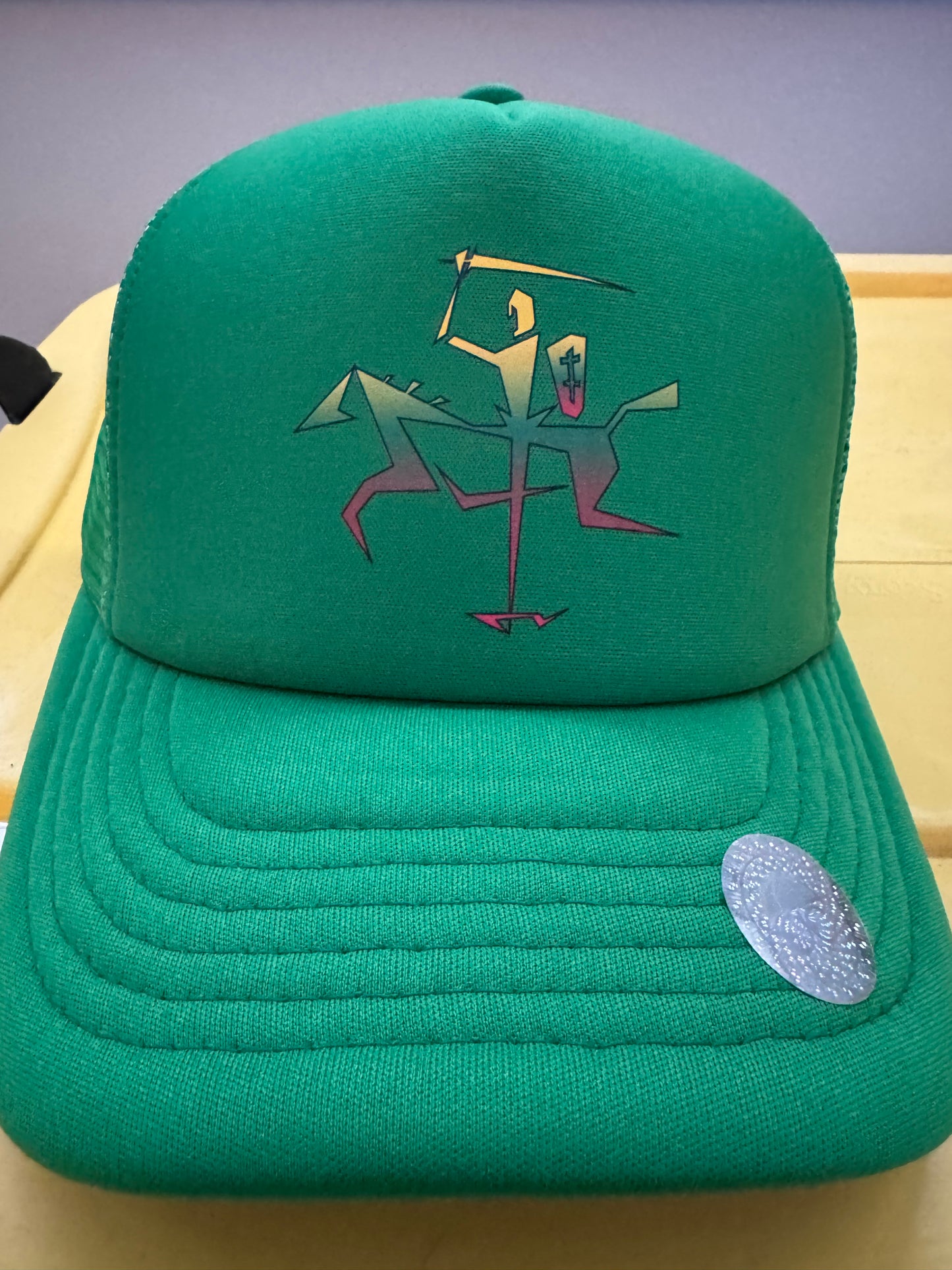 Vytis gradient mesh trucker hat